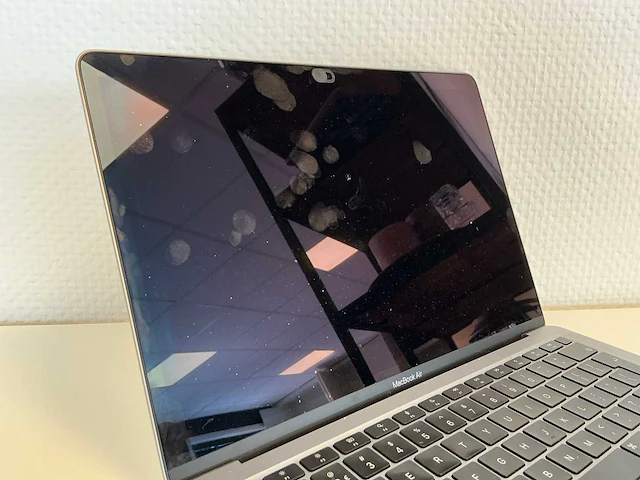 Apple macbook air (m1, 2020) laptop - afbeelding 3 van  6
