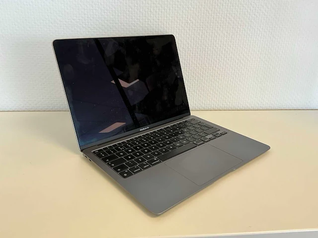 Apple macbook air (m1, 2020) laptop - afbeelding 1 van  6