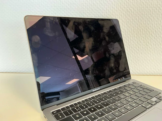 Apple macbook air (m1, 2020) laptop - afbeelding 3 van  6