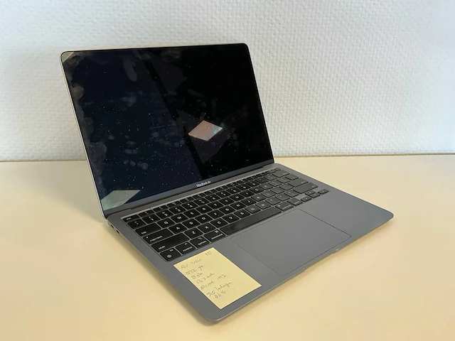 Apple macbook air (m1, 2021) laptop - afbeelding 1 van  6