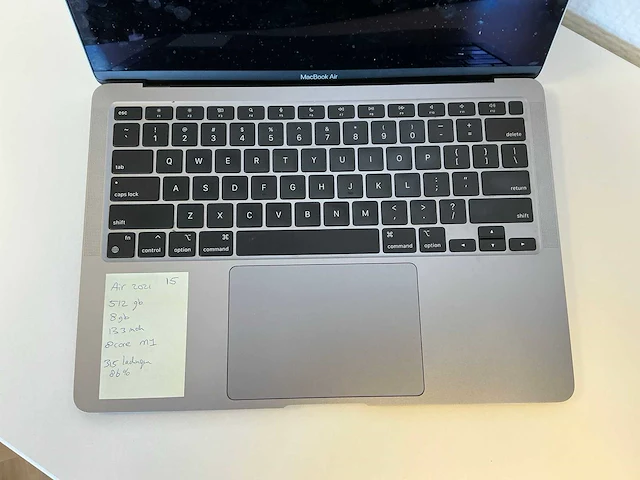 Apple macbook air (m1, 2021) laptop - afbeelding 2 van  6