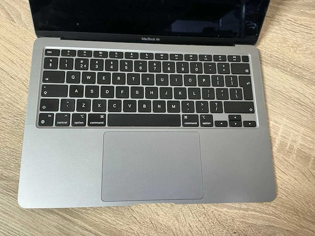Apple macbook air (m1) laptop - afbeelding 2 van  6