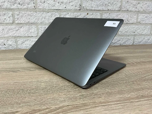Apple macbook air (m1) laptop - afbeelding 4 van  6