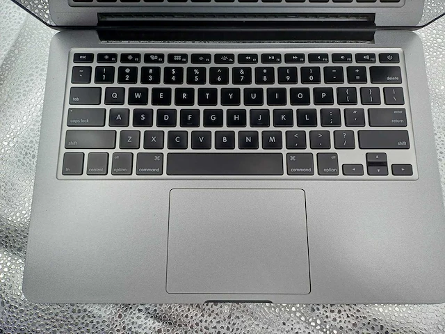 Apple macbook pro 12,1 (a1502) laptop - afbeelding 3 van  7