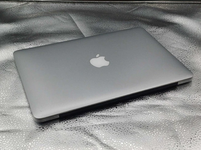 Apple macbook pro 12,1 (a1502) laptop - afbeelding 6 van  7