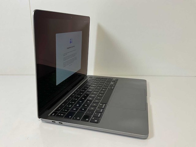 Apple macbook pro 13”, apple m1, 8 gb ram, 251 gb nvme laptop - afbeelding 2 van  7