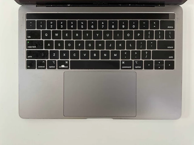 Apple macbook pro 13”, core(tm) i7 8th gen, 16 gb ram, 250 gb nvme laptop - afbeelding 4 van  7