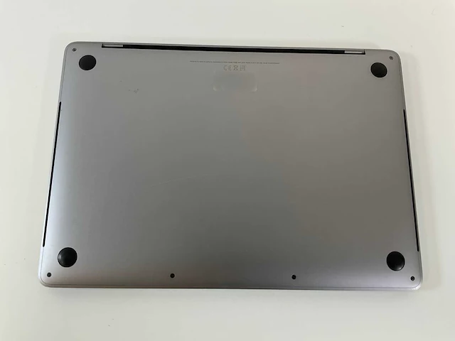 Apple macbook pro 13”, core(tm) i7 8th gen, 16 gb ram, 250 gb nvme laptop - afbeelding 6 van  7
