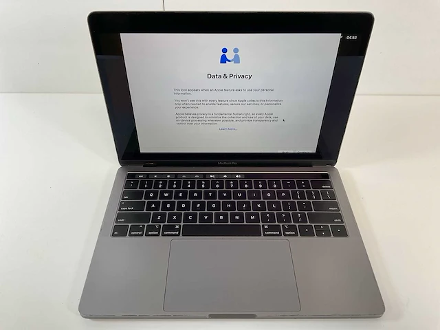 Apple macbook pro 13”, core(tm) i7 8th gen, 16 gb ram, 256 gb nvme laptop - afbeelding 1 van  8