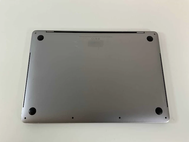 Apple macbook pro 13”, core(tm) i7 8th gen, 16 gb ram, 256 gb nvme laptop - afbeelding 6 van  8