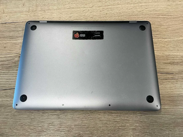 Apple macbook pro (13 inch - 2020) - afbeelding 5 van  7