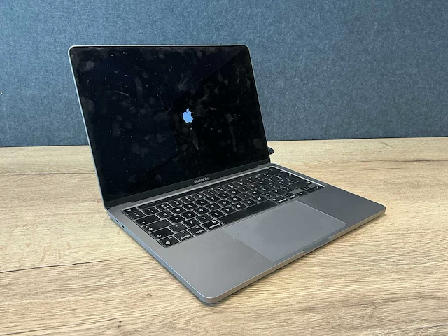 Apple macbook pro (13 inch - 2020) - afbeelding 1 van  7