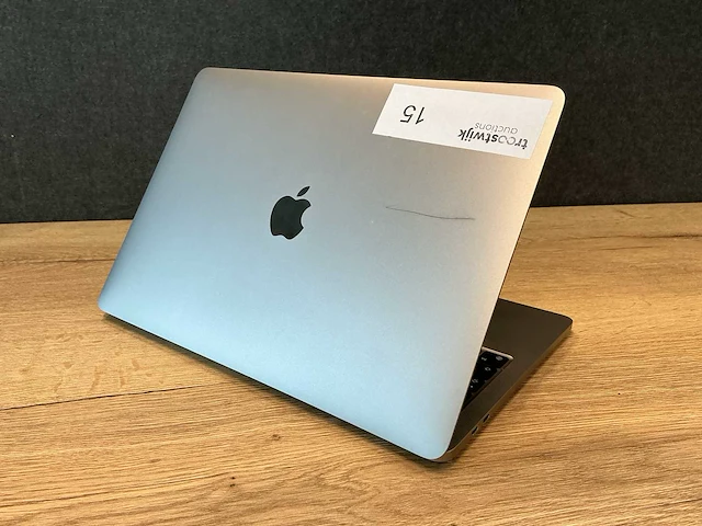 Apple macbook pro (13 inch - 2020) - afbeelding 4 van  7