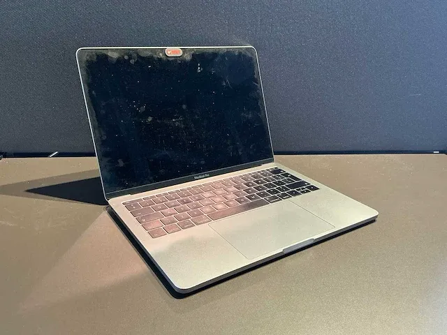 Apple macbook pro 13 inch (a1708) laptop - afbeelding 1 van  7