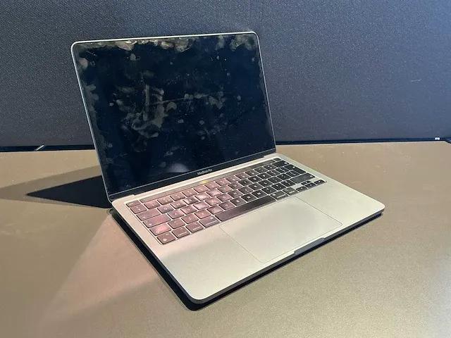 Apple macbook pro 13 inch (a2338) laptop - afbeelding 1 van  6