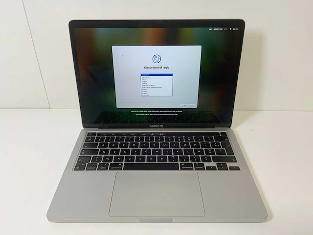 Apple macbook pro 13.3”, apple m1, 16 gb ram, 500 gb ssd laptop - afbeelding 1 van  7