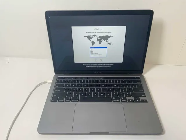 Apple macbook pro 13.3”, core(tm) i5 10th gen, 16 gb ram, 500 gb nvme laptop - afbeelding 1 van  6