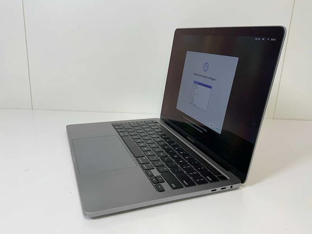 Apple macbook pro 13.3”, core(tm) i5 10th gen, 16 gb ram, 500 gb nvme laptop - afbeelding 3 van  8