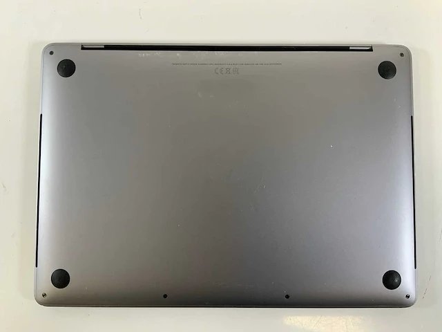 Apple macbook pro 13.3". core(tm) i5 10th gen, 16 gb ram, 500 gb nvme laptop - afbeelding 6 van  7