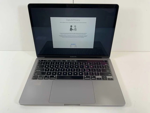 Apple macbook pro 13.3", core(tm) i5 10th gen, 16 gb ram, 500 gb nvme laptop - afbeelding 1 van  7
