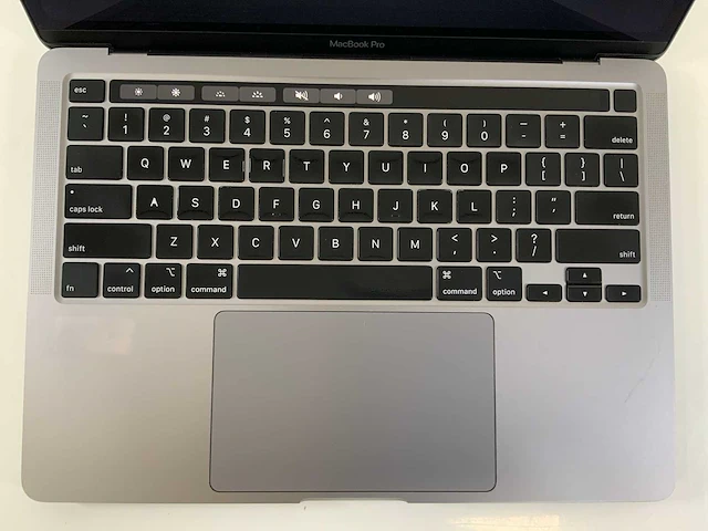 Apple macbook pro 13.3", core(tm) i5 10th gen, 16 gb ram, 500 gb nvme laptop - afbeelding 4 van  7