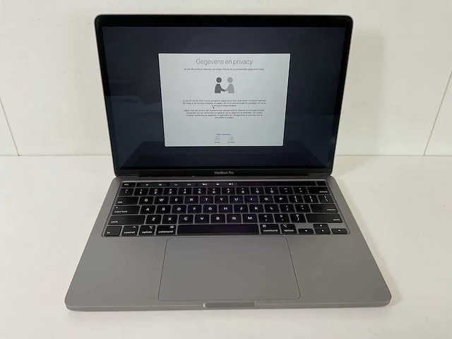 Apple macbook pro 13.3”, core(tm) i5 10th gen, 16 gb ram, 500 gb nvme laptop - afbeelding 1 van  7