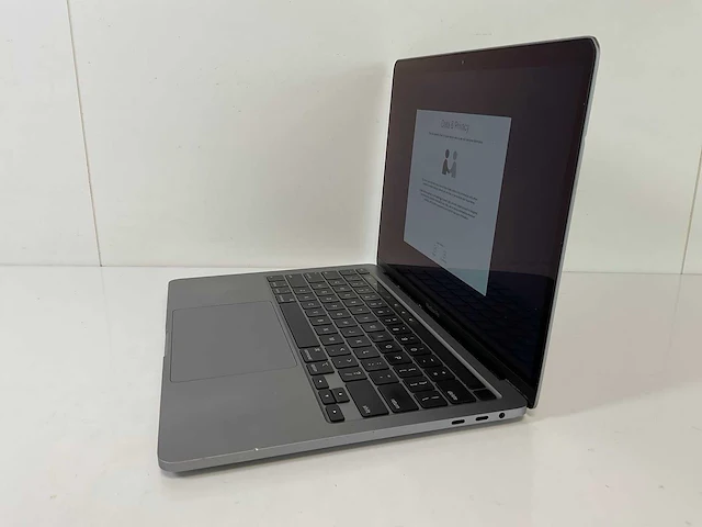 Apple macbook pro 13.3”, core(tm) i5 10th gen, 16 gb ram, 500 gb nvme laptop - afbeelding 3 van  8