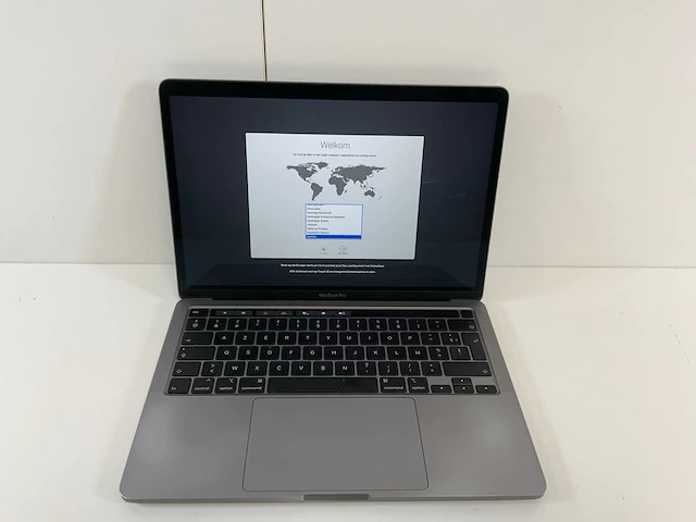 Apple macbook pro 13.3", core(tm) i5 10th gen, 16 gb ram, 500 gb nvme laptop - afbeelding 1 van  7