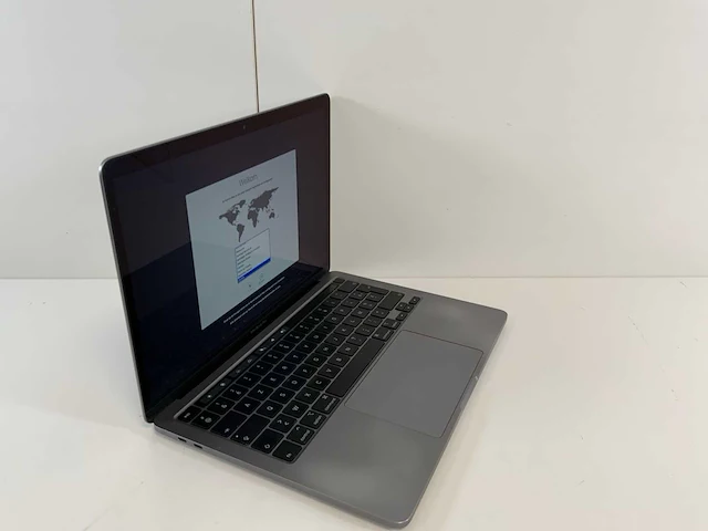 Apple macbook pro 13.3", core(tm) i5 10th gen, 16 gb ram, 500 gb nvme laptop - afbeelding 2 van  7