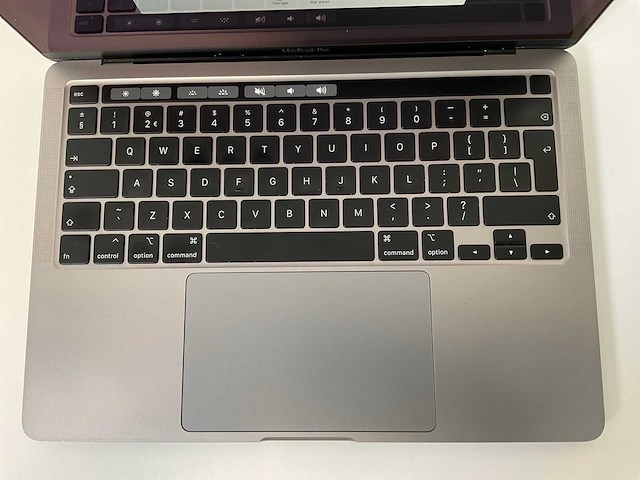 Apple macbook pro 13.3”, core(tm) i5 10th gen, 16 gb ram, 500 gb nvme laptop - afbeelding 4 van  7