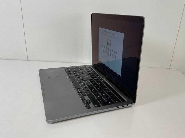 Apple macbook pro 13.3”, core(tm) i5 10th gen, 16 gb ram, 500 gb nvme laptop - afbeelding 3 van  7