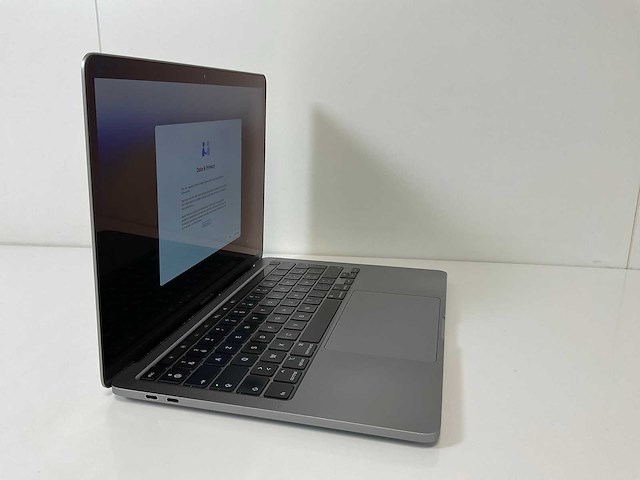 Apple macbook pro 13.3”, core(tm) i5 10th gen, 16 gb ram, 500 gb nvme laptop - afbeelding 2 van  7