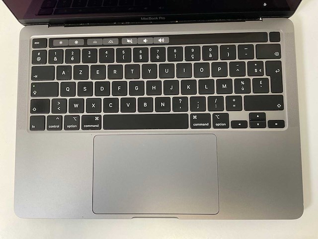 Apple macbook pro 13.3”, core(tm) i5 10th gen, 16 gb ram, 500 gb nvme laptop - afbeelding 4 van  7