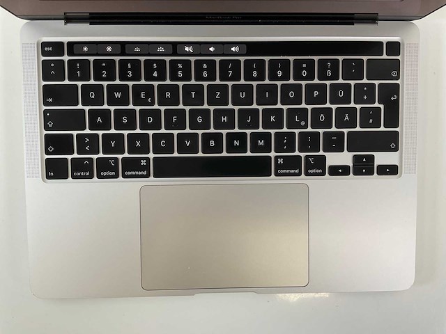Apple macbook pro 13,3”, core(tm) i5 10th gen, 16 gb ram, 500 gb nvme laptop - afbeelding 4 van  7
