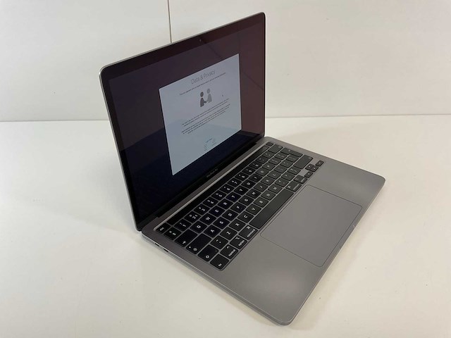 Apple macbook pro 13,3”, core(tm) i5 10th gen, 16 gb ram, 500 gb nvme laptop - afbeelding 2 van  7