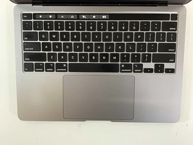 Apple macbook pro 13.3”, core(tm) i5 10th gen, 16 gb ram, 512 gb nvme laptop - afbeelding 4 van  7