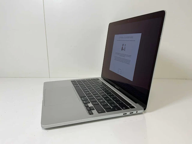 Apple macbook pro 13.3”, core(tm) i5 10th gen, 32 gb ram, 500 gb nvme laptop - afbeelding 3 van  7