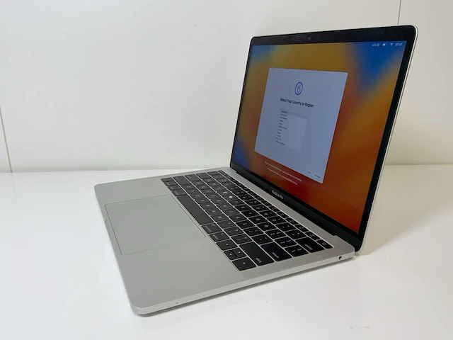 Apple macbook pro 13.3", core(tm) i5 7e generatie, 16 gb ram, 121 gb nvme laptop - afbeelding 3 van  7