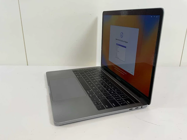 Apple macbook pro 13.3", core(tm) i5 7e generatie, 16 gb ram, 251 gb nvme-laptop - afbeelding 3 van  7