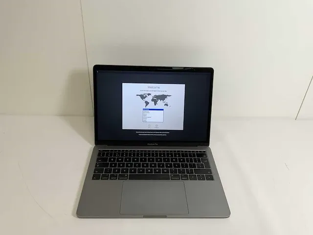 Apple macbook pro 13.3", core(tm) i5 7th gen, 8 gb ram, 251 gb nvme laptop - afbeelding 1 van  6