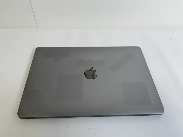 Apple macbook pro 13.3", core(tm) i5 7th gen, 8 gb ram, 251 gb nvme laptop - afbeelding 5 van  6