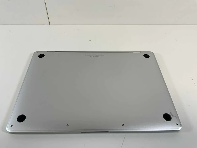 Apple macbook pro 13.3", core(tm) i5 8e generatie, 16 gb ram, 121 gb nvme laptop - afbeelding 7 van  8
