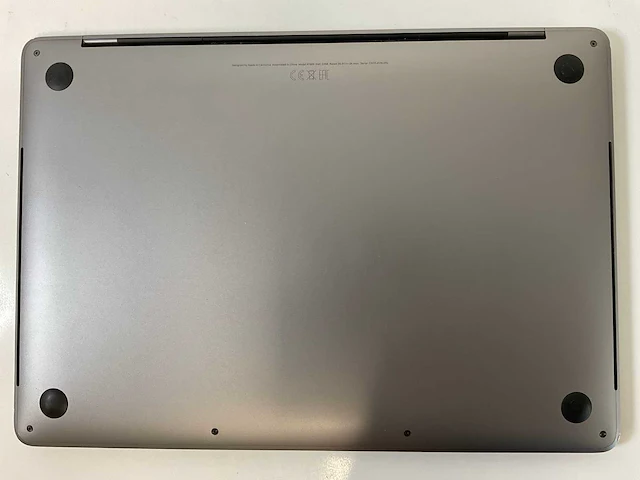 Apple macbook pro 13.3”, core(tm) i5 8th gen, 16 gb ram, 251 gb nvme laptop - afbeelding 6 van  7