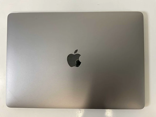 Apple macbook pro 13.3”, core(tm) i5 8th gen, 16 gb ram, 251 gb nvme laptop - afbeelding 5 van  7