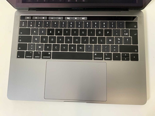 Apple macbook pro 13.3”, core(tm) i5 8th gen, 16 gb ram, 251 gb nvme laptop - afbeelding 5 van  8