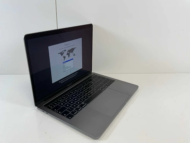 Apple macbook pro 13.3, core(tm) i5 8th gen, 16 gb ram, 500 gb nvme laptop - afbeelding 2 van  7
