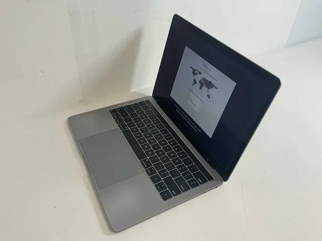 Apple macbook pro 13.3", core(tm) i5 8th gen, 8 gb ram, 251 gb nvme laptop - afbeelding 1 van  7