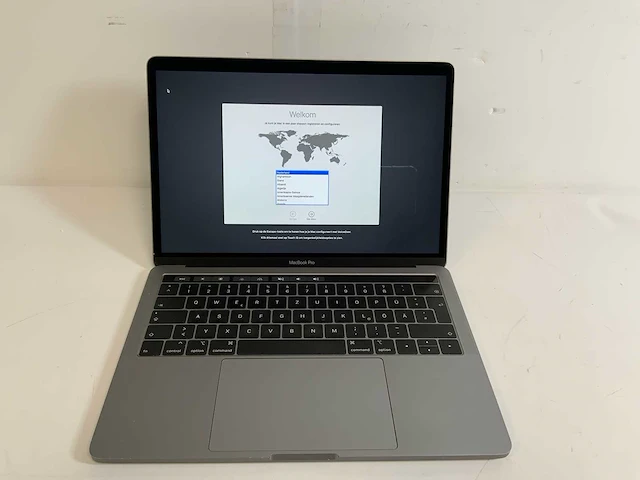 Apple macbook pro 13.3", core(tm) i5 8th gen, 8 gb ram, 251 gb nvme laptop - afbeelding 1 van  6