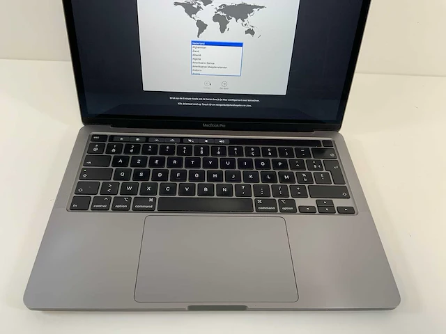 Apple macbook pro 13.3", core(tm) i5 8th gen, 8 gb ram, 251 gb nvme laptop - afbeelding 4 van  7