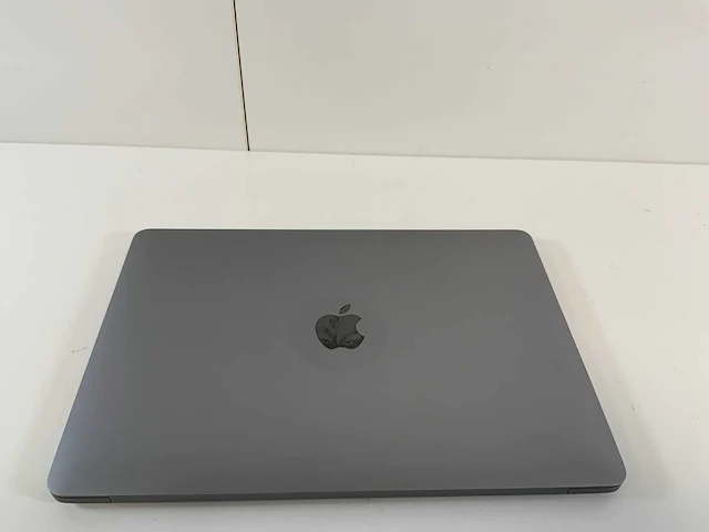 Apple macbook pro 13.3", core(tm) i5 8th gen, 8 gb ram, 251 gb nvme laptop - afbeelding 5 van  7